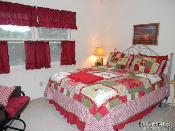 89 HILLCREST STREET - Photo 7