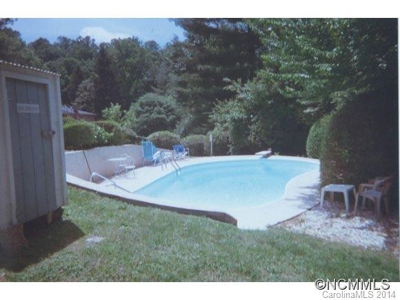 275 Delphia Drive - Photo 3