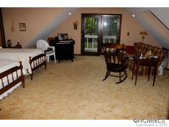 1715 Jeter Mountain Rd - Photo 14