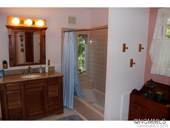 1715 Jeter Mountain Rd - Photo 15
