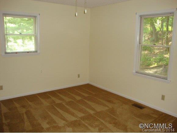 173 Surry Lane - Photo 8