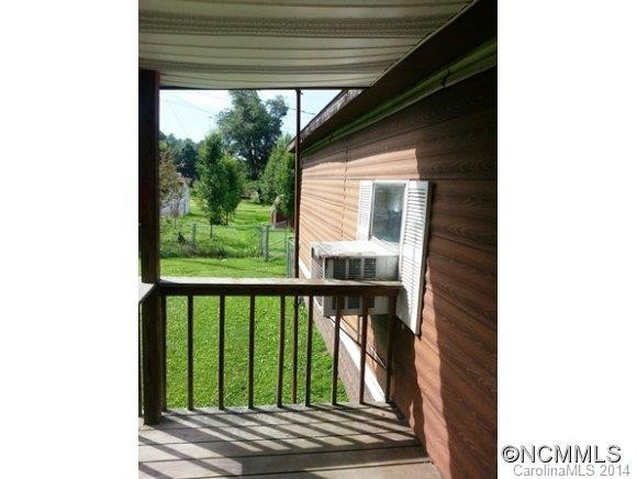 464 Carolina Circle - Photo 3