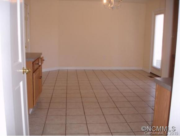 11 BOWLING GREEN DR - Photo 11