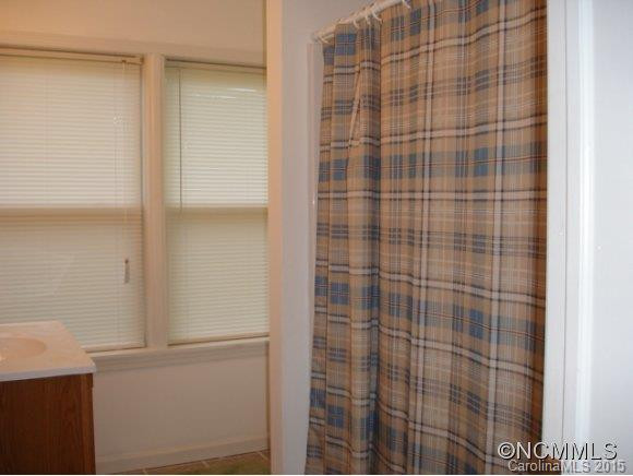 11 BOWLING GREEN DR - Photo 15