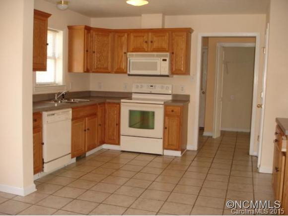 11 BOWLING GREEN DR - Photo 6