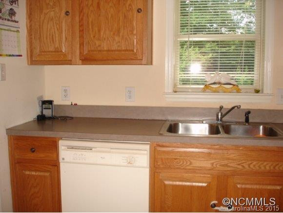 11 BOWLING GREEN DR - Photo 8