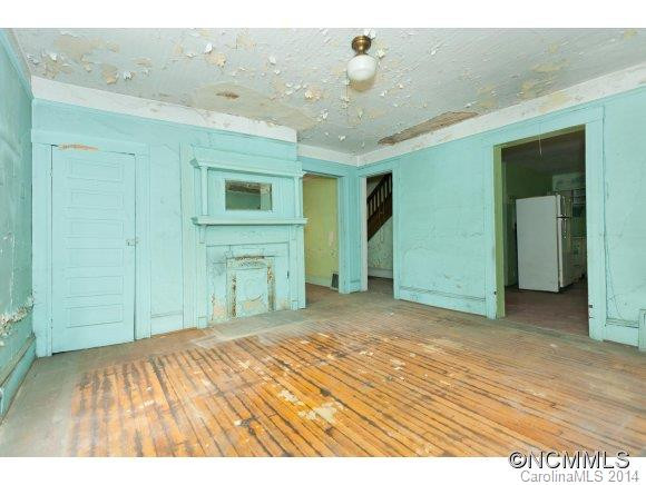 240 S Beaumont Street - Photo 11