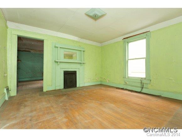 240 S Beaumont Street - Photo 7