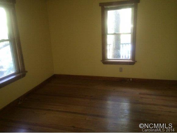 215 Wid Smith - Photo 5