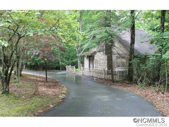 11 Amakola Drive - Photo 2