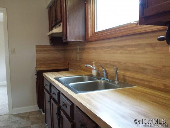 106 Lakeview Avenue - Photo 9