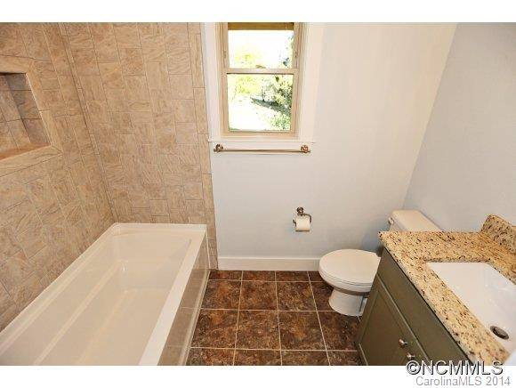 2600 Old Clyde Rd - Photo 8