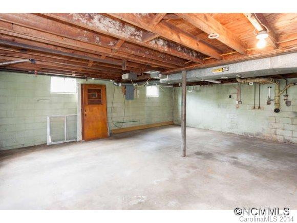 136 Davenport Road - Photo 13
