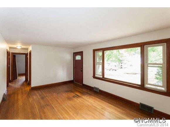 136 Davenport Road - Photo 3
