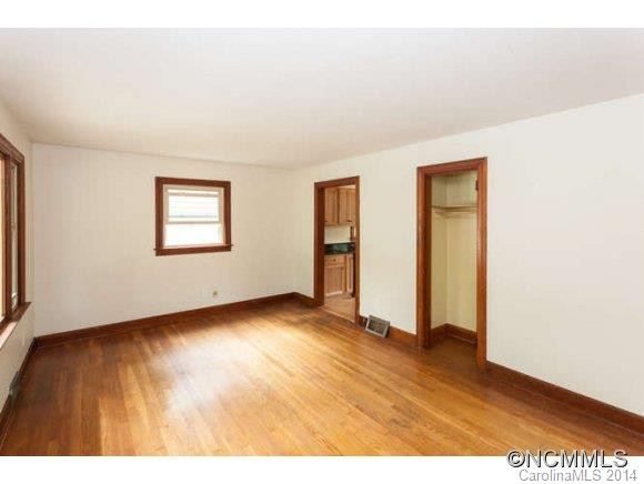 136 Davenport Road - Photo 4