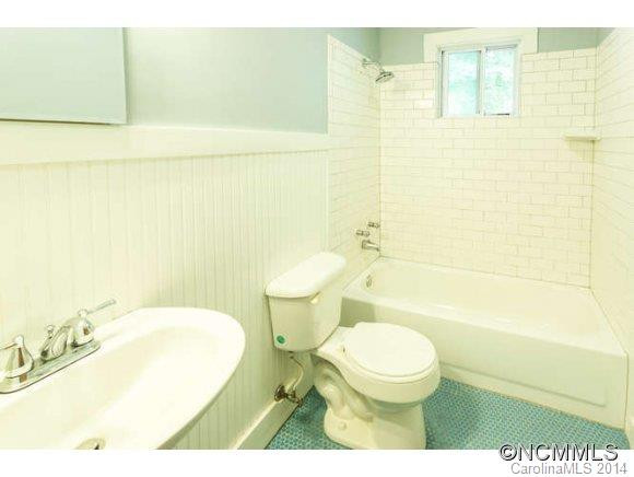 136 Davenport Road - Photo 9
