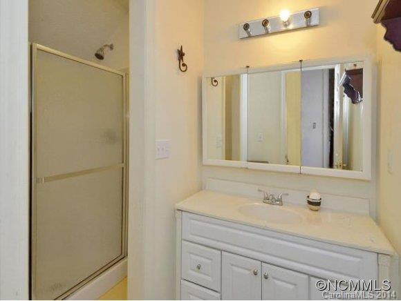 300 Snyder Lane - Photo 16