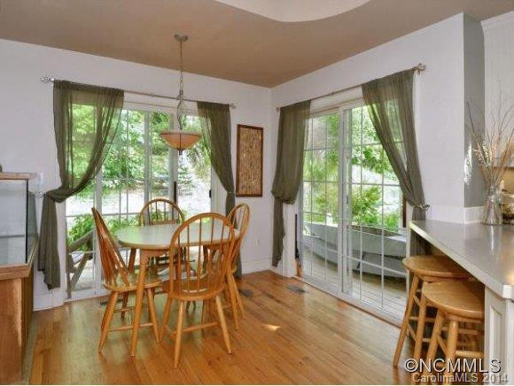 300 Snyder Lane - Photo 10