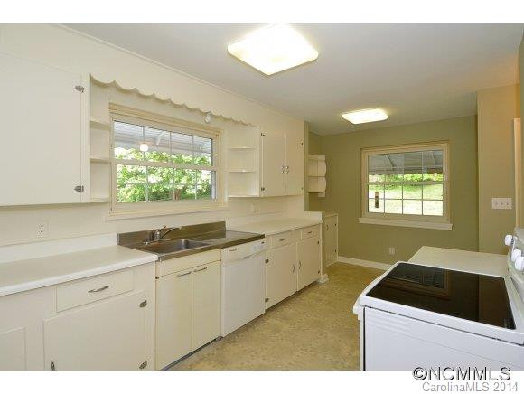 28 Edgelawn Road - Photo 4