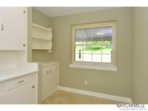 28 Edgelawn Road - Photo 5
