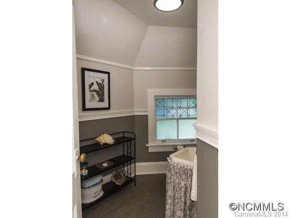 9 Howland Road - Photo 18
