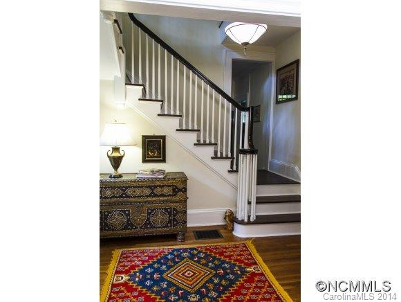 9 Howland Road - Photo 3