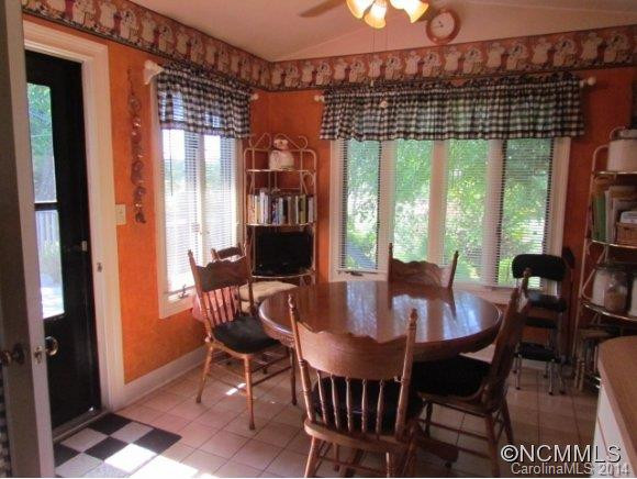 990 Club Road - Photo 8