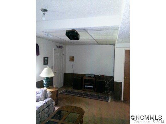 125 Mountain Laurel Lane - Photo 16