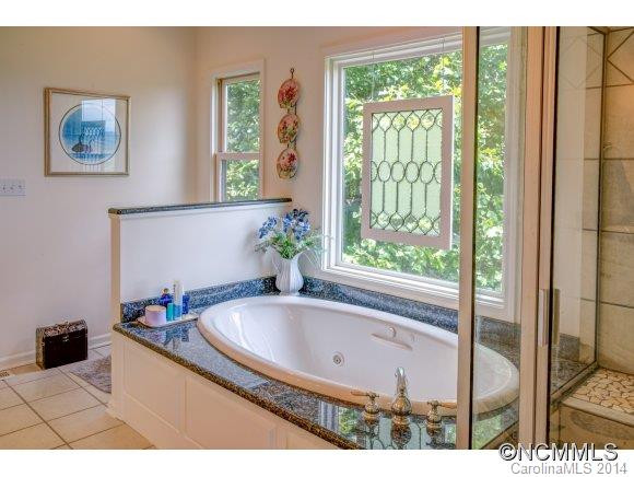 214 Crestview Drive - Photo 16