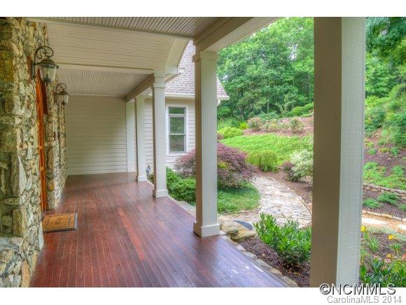 214 Crestview Drive - Photo 6