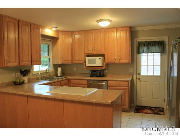 107 Summerglen Drive - Photo 3