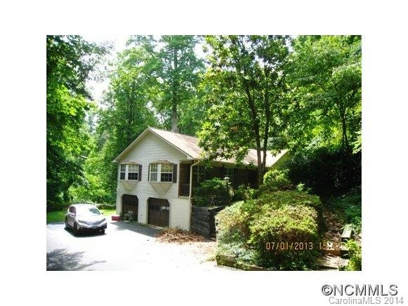 40 HUNTERS LANE