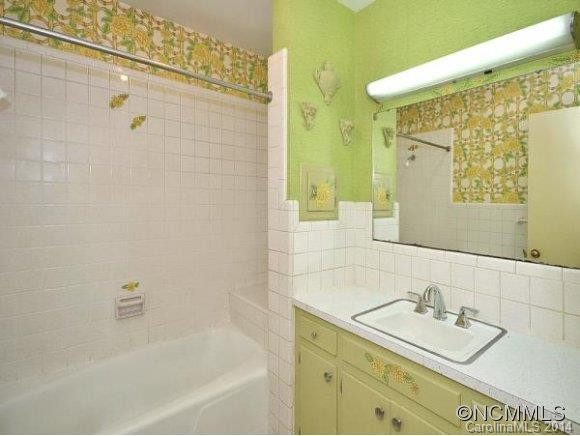9 PASADENA STREET - Photo 6