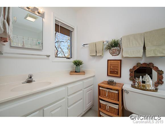 213 Oriole Road - Photo 5