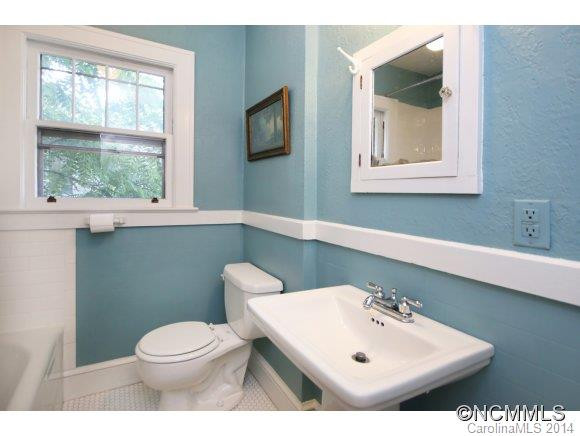 135 Hanover St - Photo 12