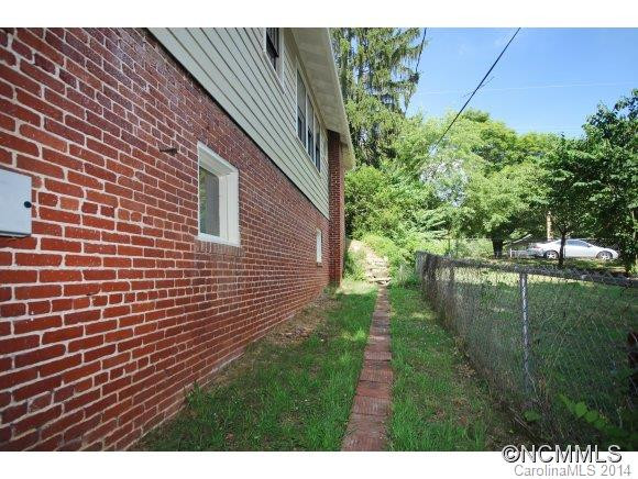 135 Hanover St - Photo 16