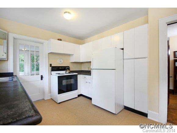 135 Hanover St - Photo 9