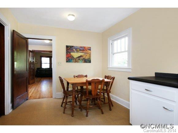 135 Hanover St - Photo 10