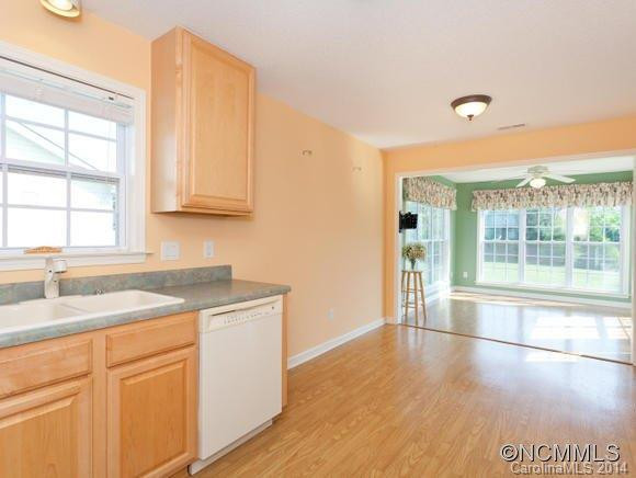 93 Wild Meadow Rd - Photo 8