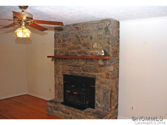 408 Azalea Drive - Photo 4