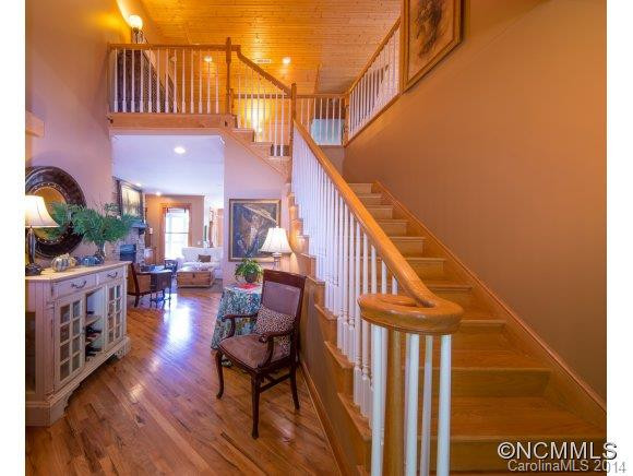 614 Fairway Drive - Photo 3