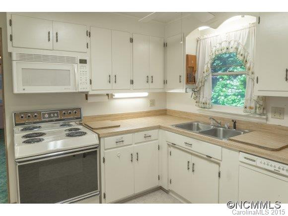 152 Woodland Road - Photo 12