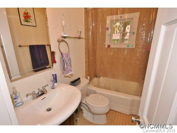 25 Woodlawn Ave - Photo 10