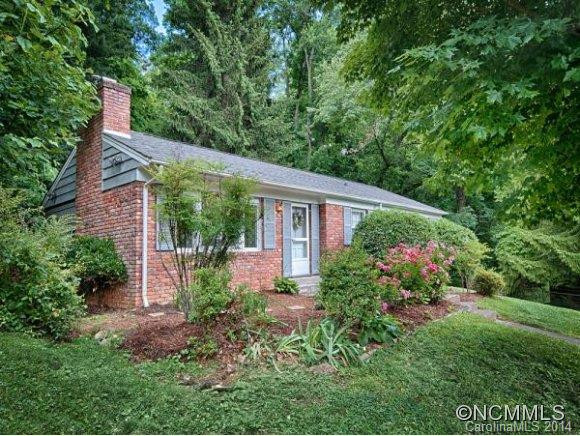 11 Clearbrook Road