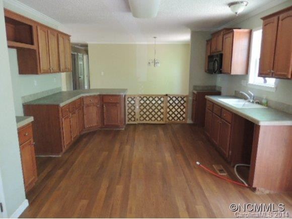 890 Rock Road - Photo 3