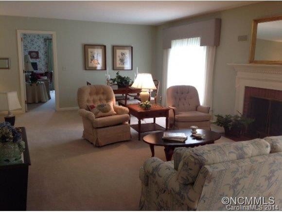 214 Hawthorn Drive - Photo 11
