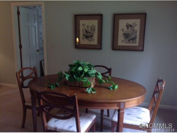 214 Hawthorn Drive - Photo 12