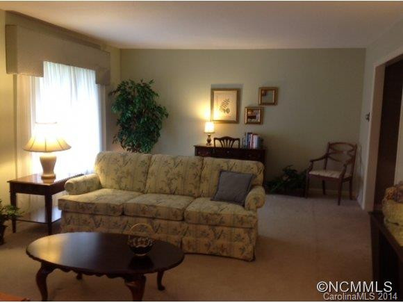 214 Hawthorn Drive - Photo 7