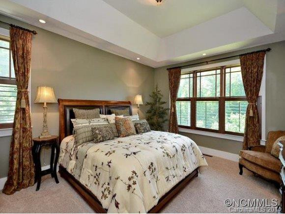 39 VILLAGE POINTE LANE - Photo 12