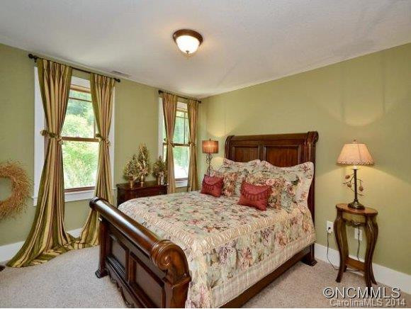 39 VILLAGE POINTE LANE - Photo 15